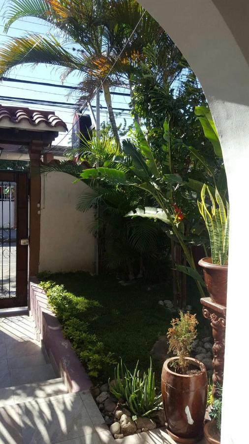 Hotel El Super 8 Santa Cruz de La Sierra Εξωτερικό φωτογραφία
